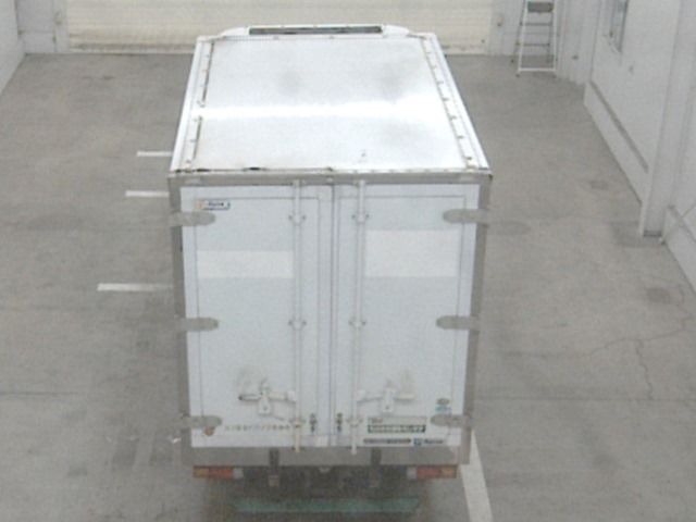 2018 Mitsubishi Fuso Canter Refrigerated and frozen trucks auction photo 3