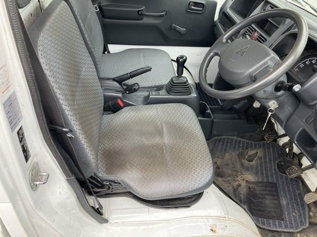 2016 Mitsubishi Minicab トラック.4WD auction photo 8