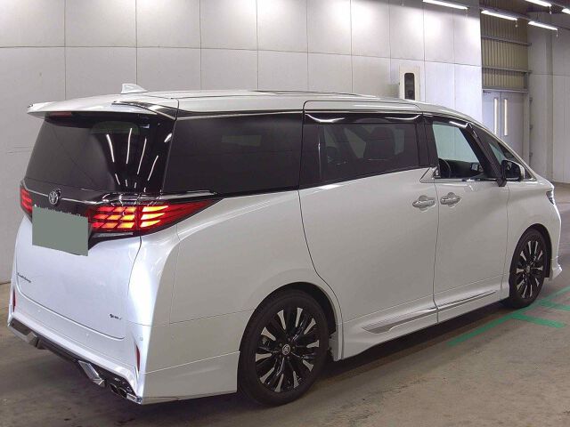 2025 Toyota Alphard Executive Lounge auction photo 5