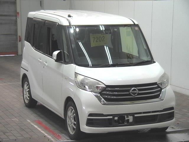 2017 Nissan Dayz Roox 4WD X Vセレクション Japan auction vehicle