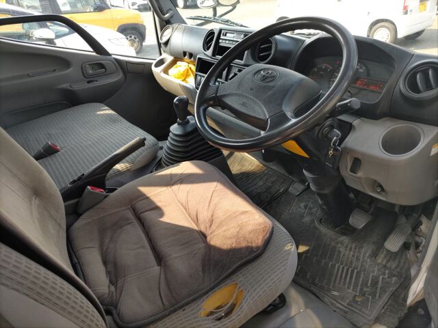 2012 Toyota Dyna auction photo 3