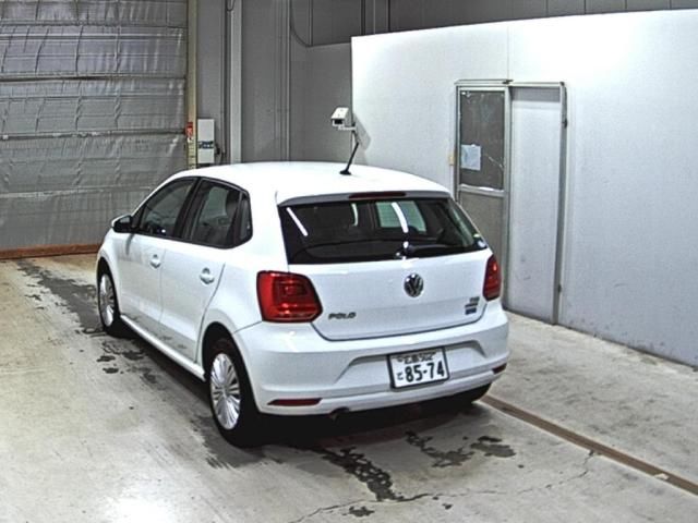 2014 Volkswagen ポロ コンフォートライン auction photo 2