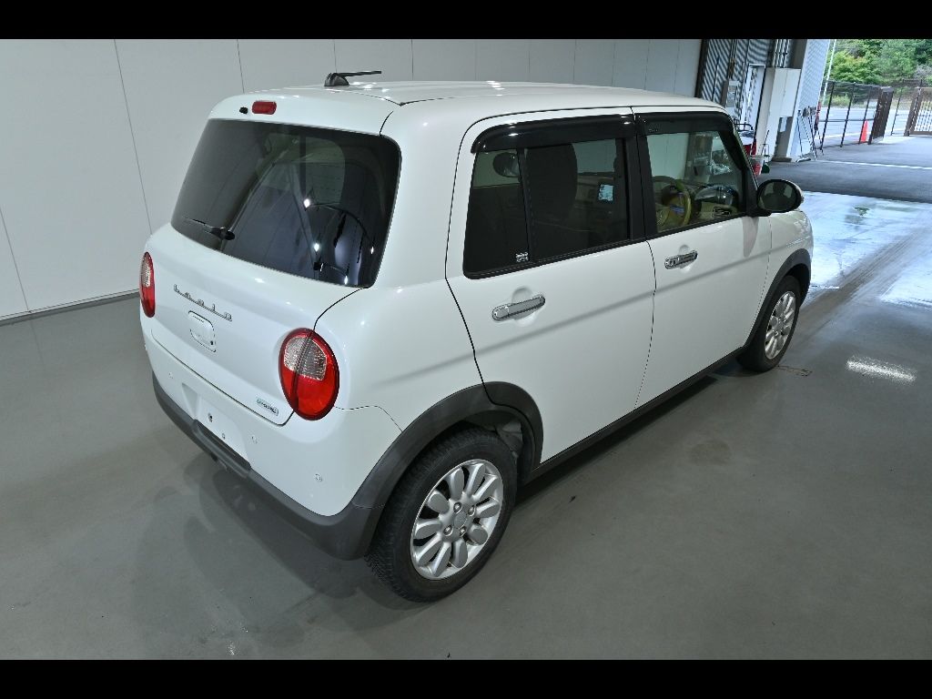 2021 Suzuki Alto Lapin X auction photo 2