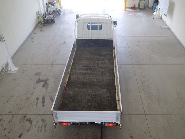 2013 Toyota Dyna ヒラ.アルミB auction photo 3