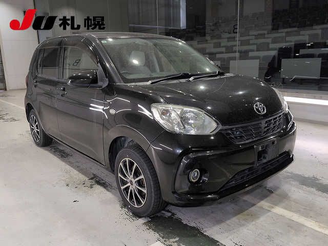 2017 Toyota Passo 4WD X Lパッケージ auction photo 8