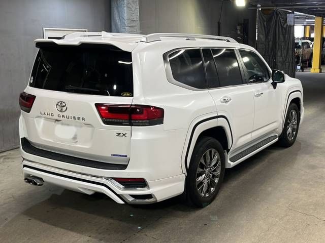 2023 Toyota Land Cruiser 300 ZX auction photo 5