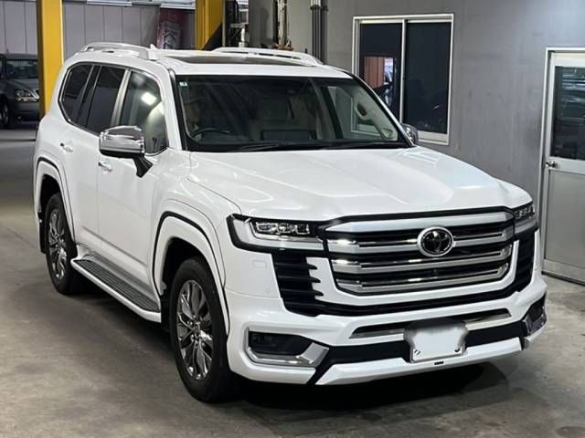 2023 Toyota Land Cruiser 300 ZX auction photo 4