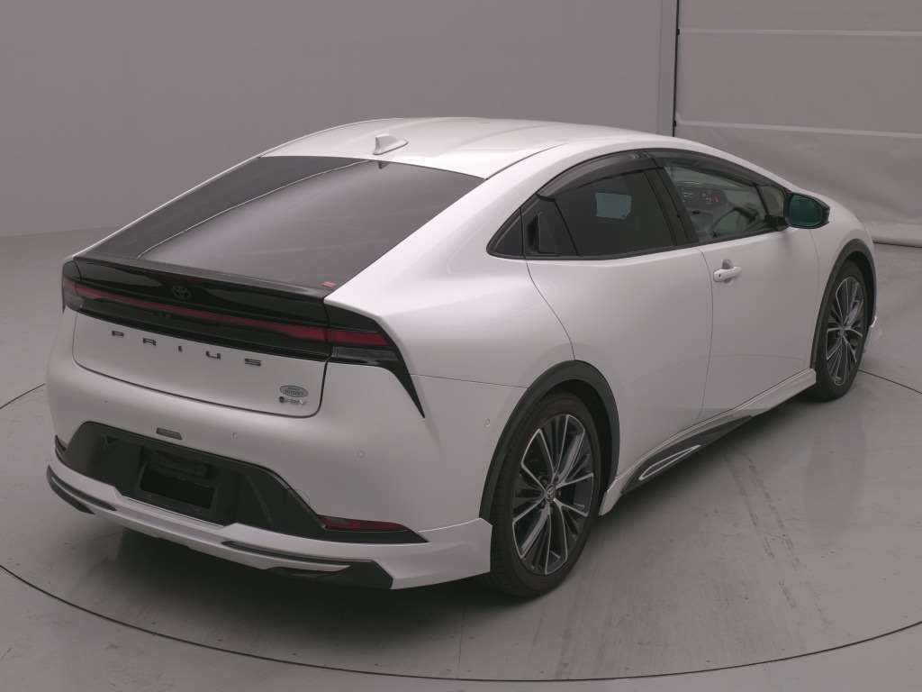 2023 Toyota Prius Z 4WD auction photo 2