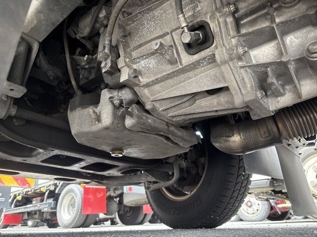 2020 Mitsubishi Fuso Canter Jinkai auction photo 10
