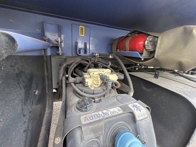 2020 Mitsubishi Fuso Canter Jinkai auction photo 16