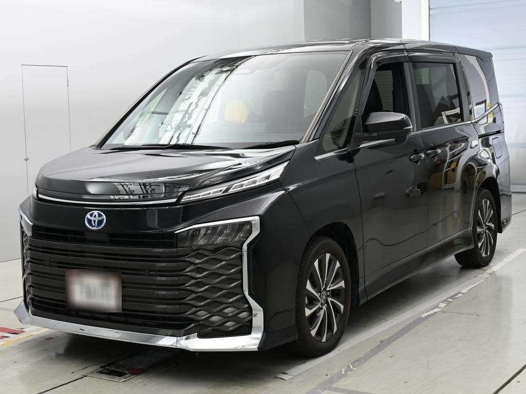 Japan Auction Vehicles 14 2023 Toyota Voxy ハイブリッドS-Z auction photo