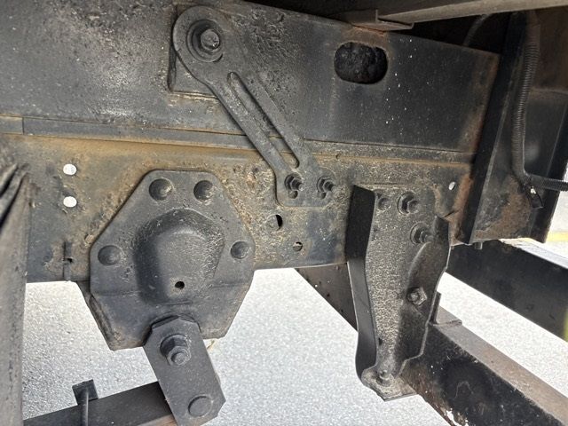 2010 Isuzu Elf ヒラ PG auction photo 14