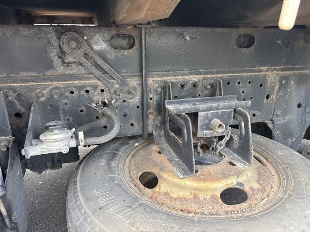 2010 Isuzu Elf ヒラ PG auction photo 12