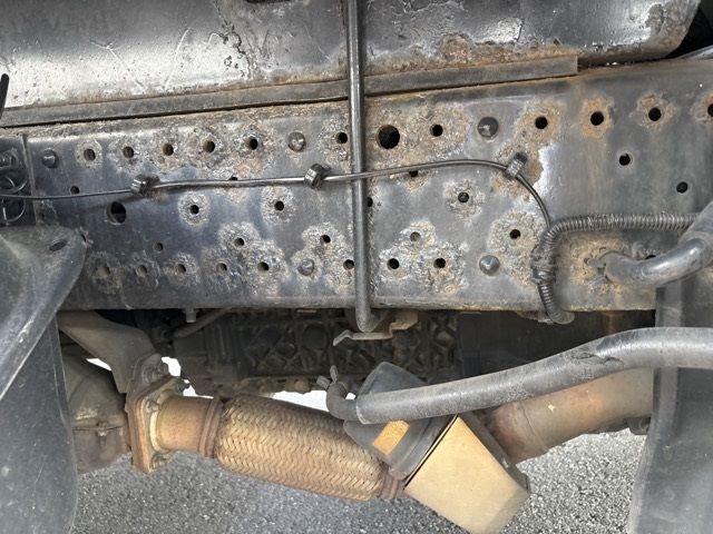 2010 Isuzu Elf ヒラ PG auction photo 17