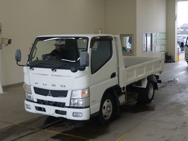 2015 Mitsubishi Fuso Canter dump Japan auction vehicle
