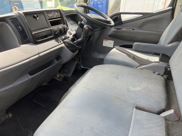 2015 Mitsubishi Fuso Canter dump auction photo 5