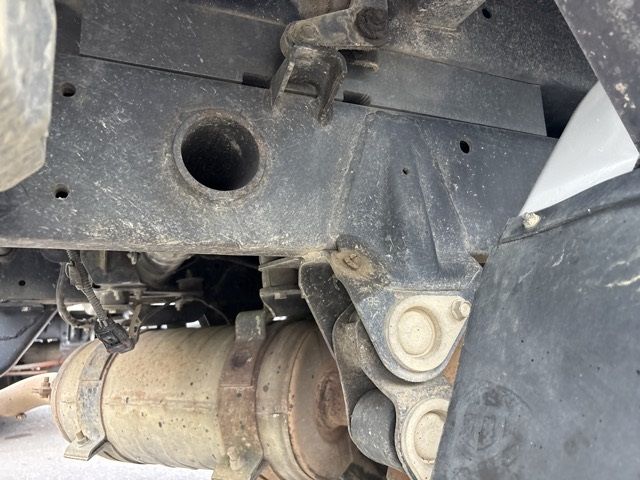2015 Mitsubishi Fuso Canter dump auction photo 16