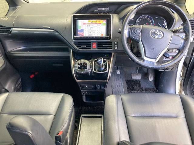 2016 Toyota Esquire ハイブリッドGi ブラックテーラー auction photo 4