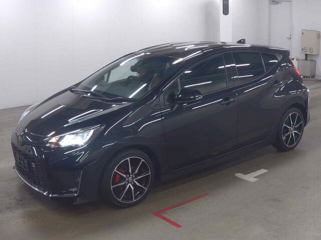 2025 Toyota Aqua GRスポーツ auction photo 4