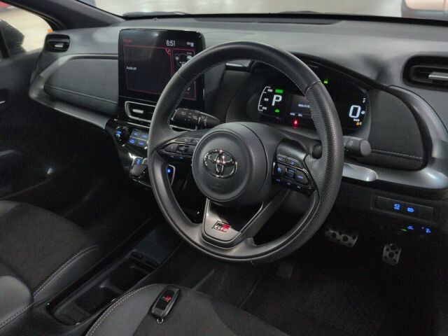 2025 Toyota Aqua GRスポーツ auction photo 3