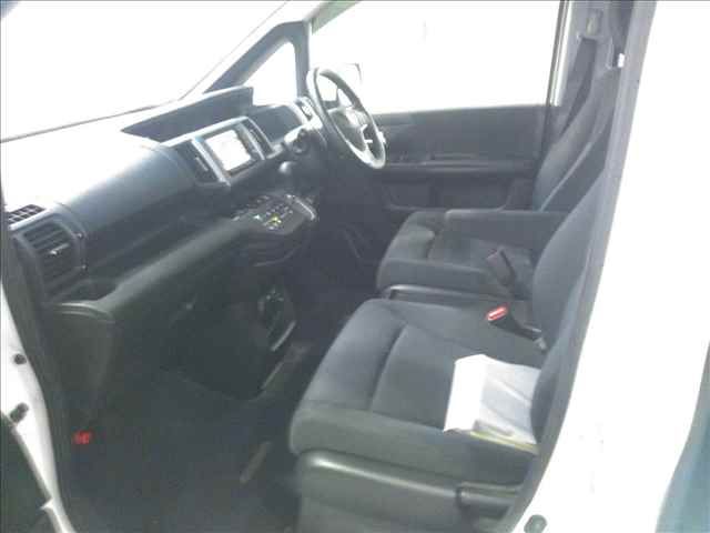 2012 Honda Stepwgn Zインターナビセレクション auction photo 3