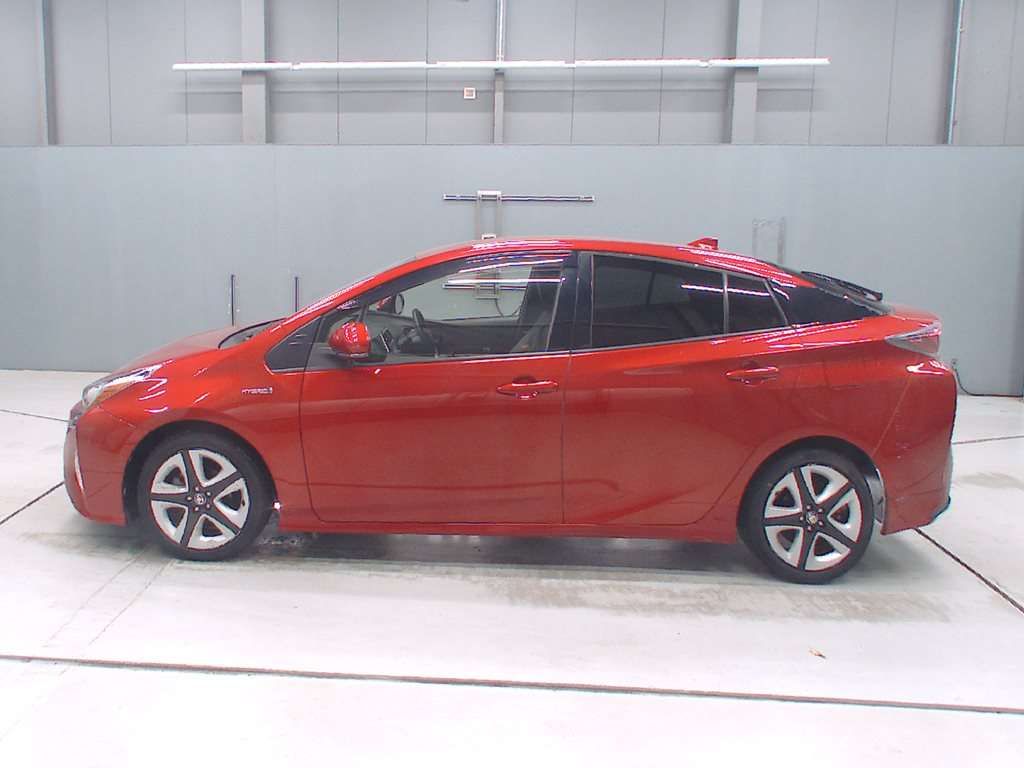 2017 Toyota Prius Sツーリングセレクション auction photo 4