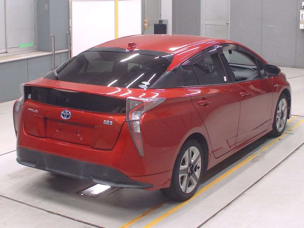 2017 Toyota Prius Sツーリングセレクション auction photo 2
