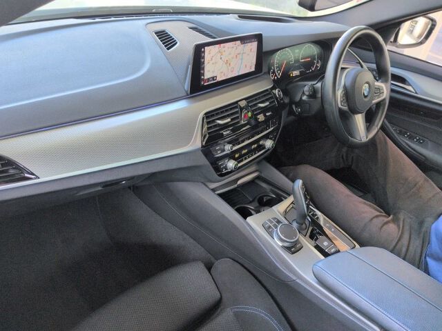 2019 BMW 5 Series 523D XD Touring M-Speed ​​4WD auction photo 3