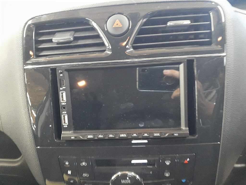 2012 Nissan Serena 20S auction photo 12