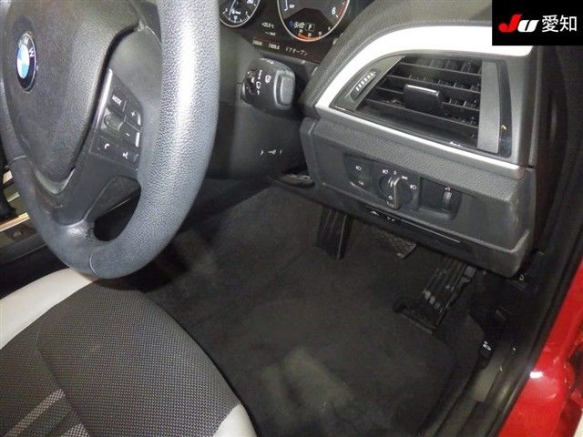 2017 BMW 1 Series 118d Style auction photo 5