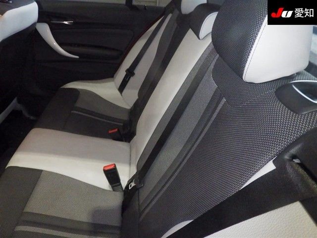 2017 BMW 1 Series 118d Style auction photo 4