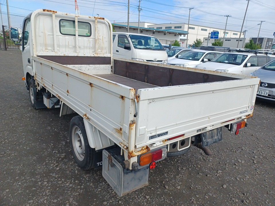 2020 Toyota Dyna auction photo 6