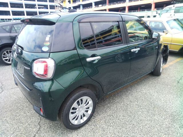 2021 Toyota Passo モーダチャーム auction photo 5