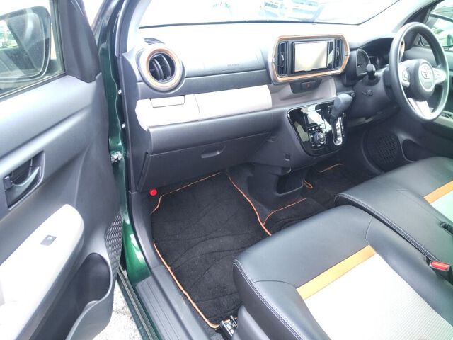 2021 Toyota Passo モーダチャーム auction photo 3