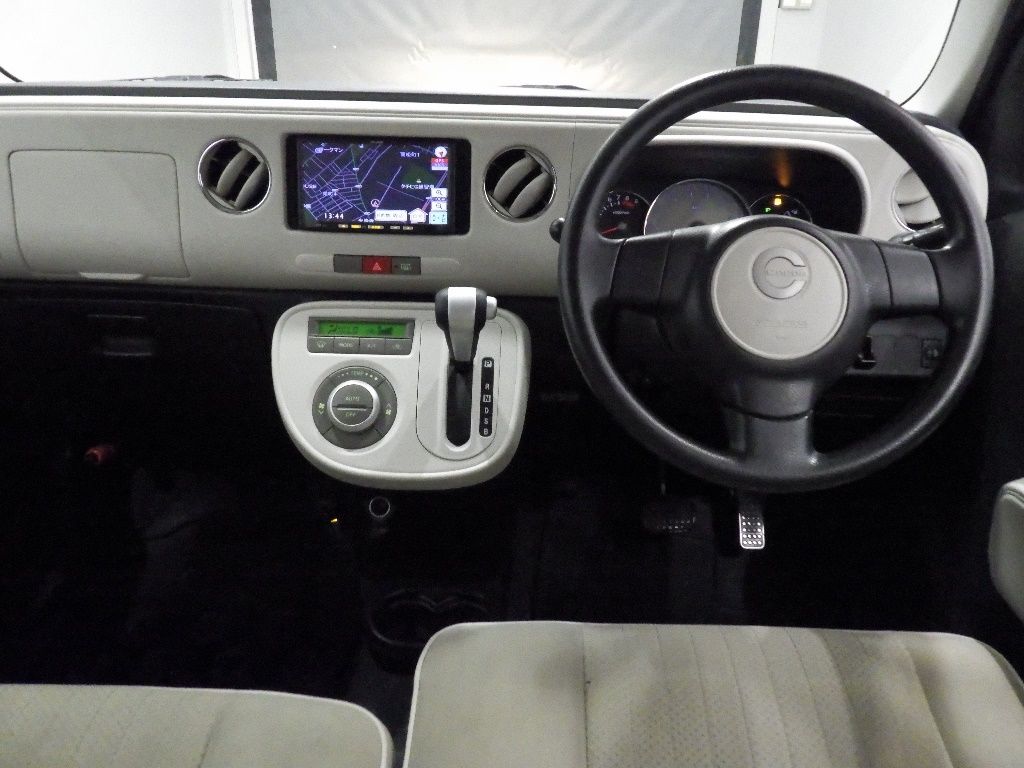 2010 Daihatsu Mira Cocoa Plus X auction photo 3