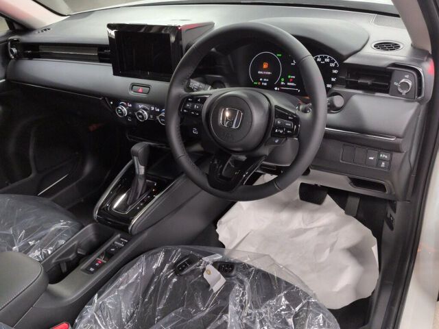 2026 Honda Vezel HV E:HEV Z auction photo 3