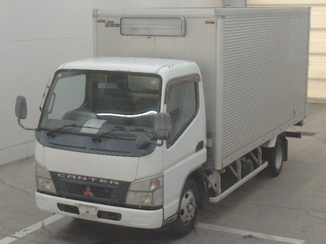 Japan Auction Vehicles 10 2006 Mitsubishi Fuso Canter バン auction photo
