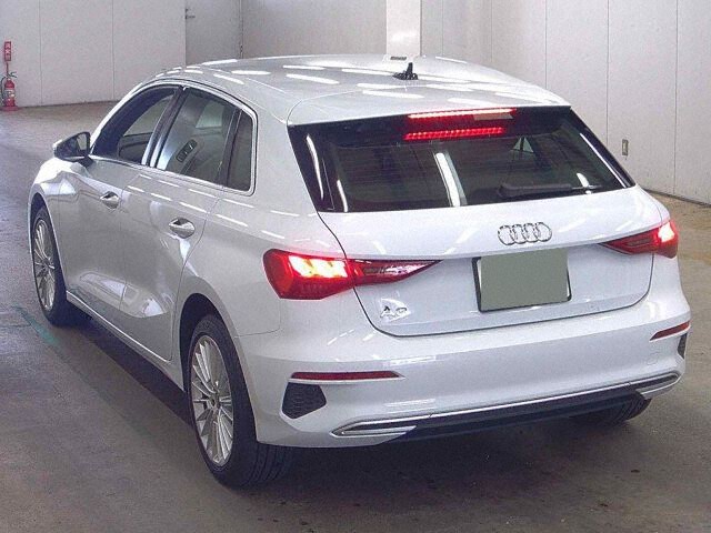 2022 Audi A3 スポB30TFSIアド auction photo 2