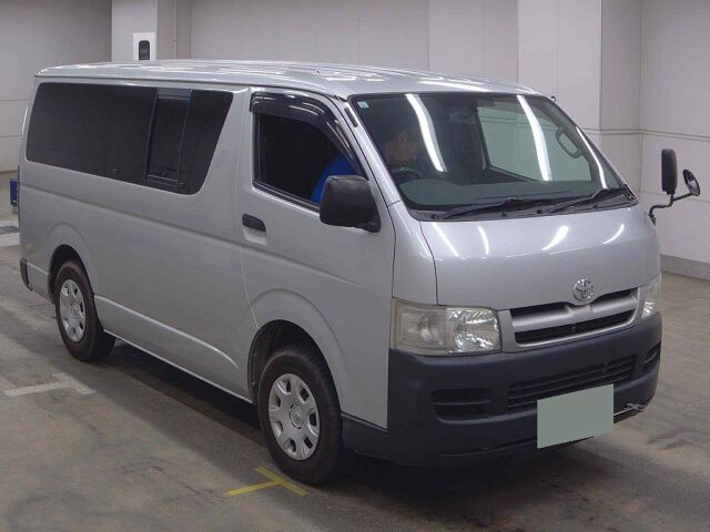 Japan Auction Vehicles 8 2006 Toyota Hiace ロングDX 4WD auction photo