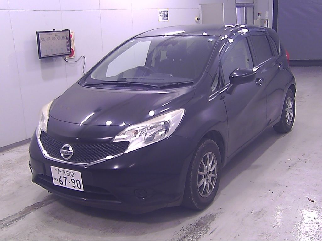 2016 Nissan ノート HB X auction photo 4