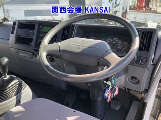 2013 Isuzu Forward Refrigerated PG auction photo 4