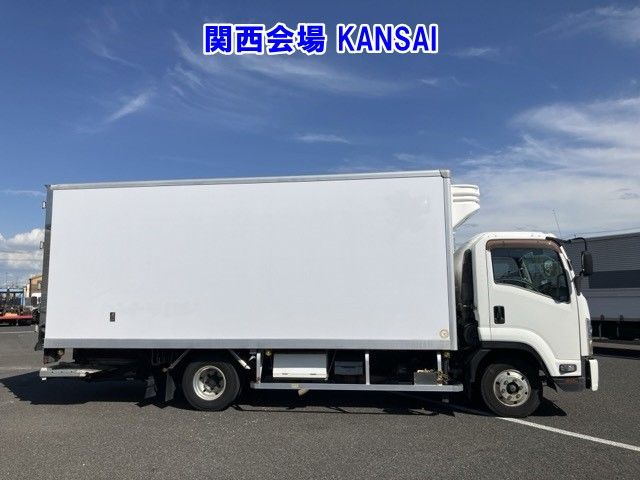 2013 Isuzu Forward Refrigerated PG auction photo 24
