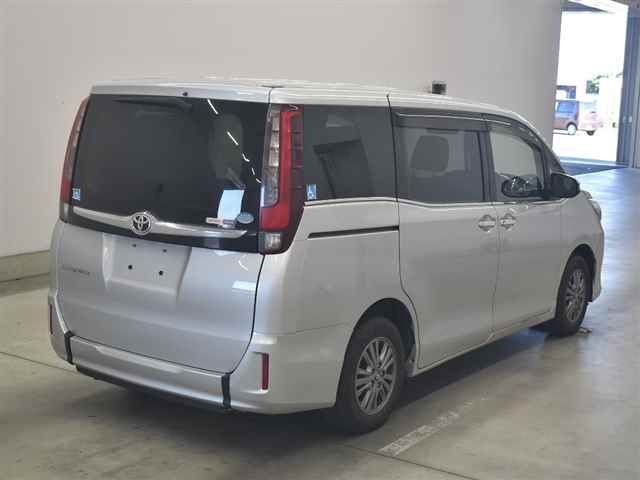 2016 Toyota Esquire Xi ウェルキャブスロープ auction photo 5