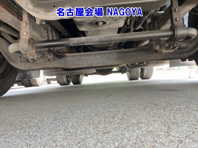 2005 Isuzu Giga トラクター auction photo 10