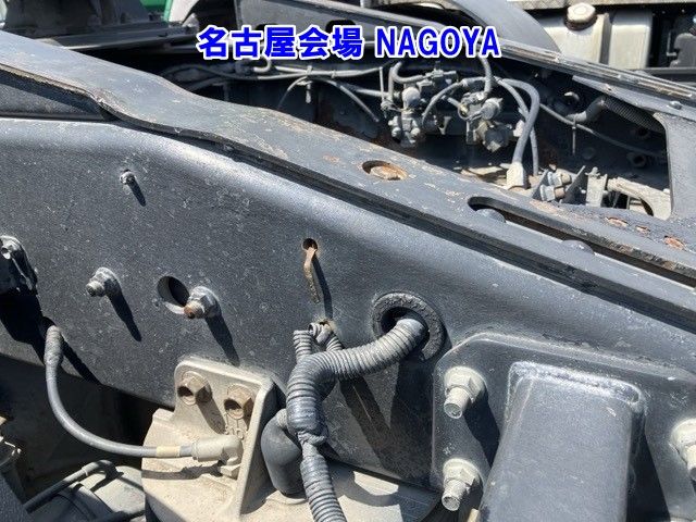 2005 Isuzu Giga トラクター auction photo 13