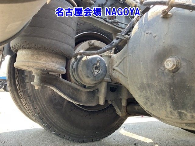 2005 Isuzu Giga トラクター auction photo 9