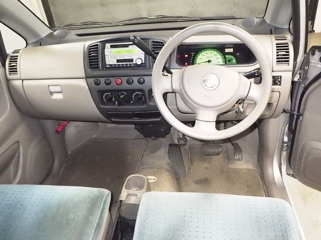 2002 Nissan モコ Q auction photo 3