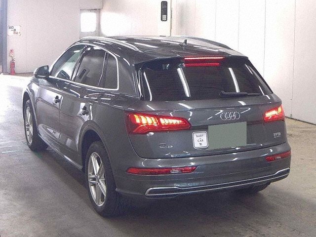 2018 Audi Q5 2.0TFSIQスポSラ 4WD auction photo 2