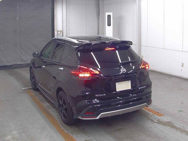 2021 Nissan Kicks X auction photo 2