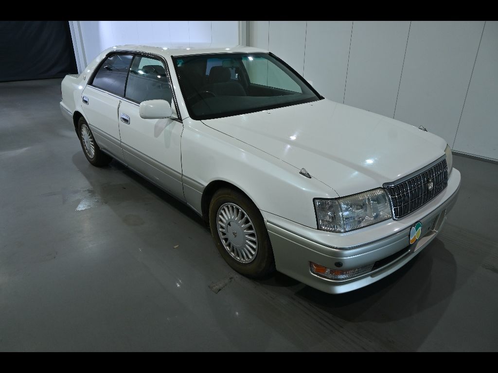 Japan Auction Vehicles 15 1999 Toyota クラウン 4HT Royal Saloon G EMV GPS auction photo